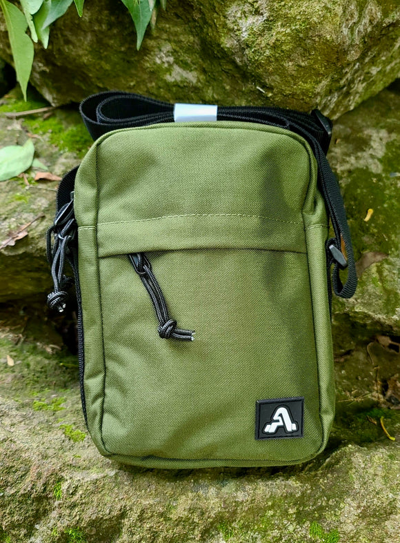 Cordura® Fabric Shoulder Bag (Olive) – The Artistry Collection